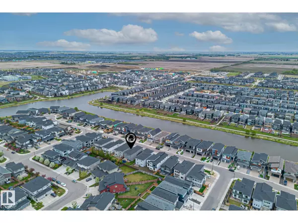 Edmonton, AB T6W4K3,3116 KOSTASH GREEN GR SW