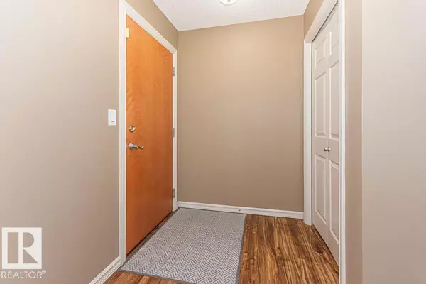 Edmonton, AB T6V0B2,#418 13710 150 AV NW