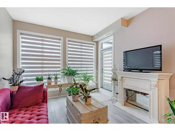 Edmonton, AB T5H0A8,#103 10531 117 ST NW