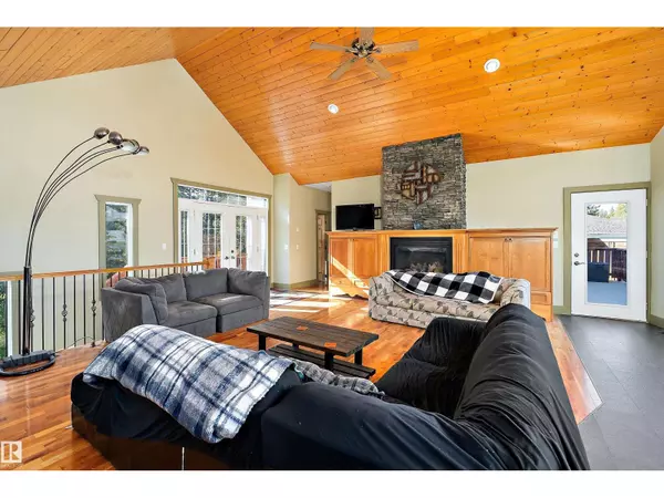 Rural Leduc County, AB T0C2P0,#120 48003 RR271