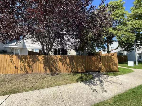 Edmonton, AB T5A3A8,9 MCLEOD PL NW