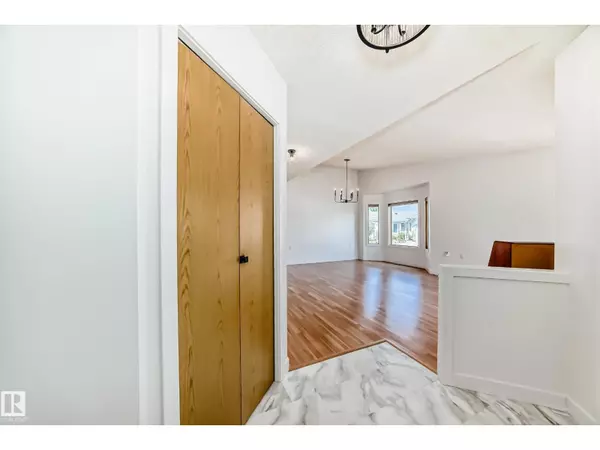 Edmonton, AB T5Y2N9,15571 59A ST NW