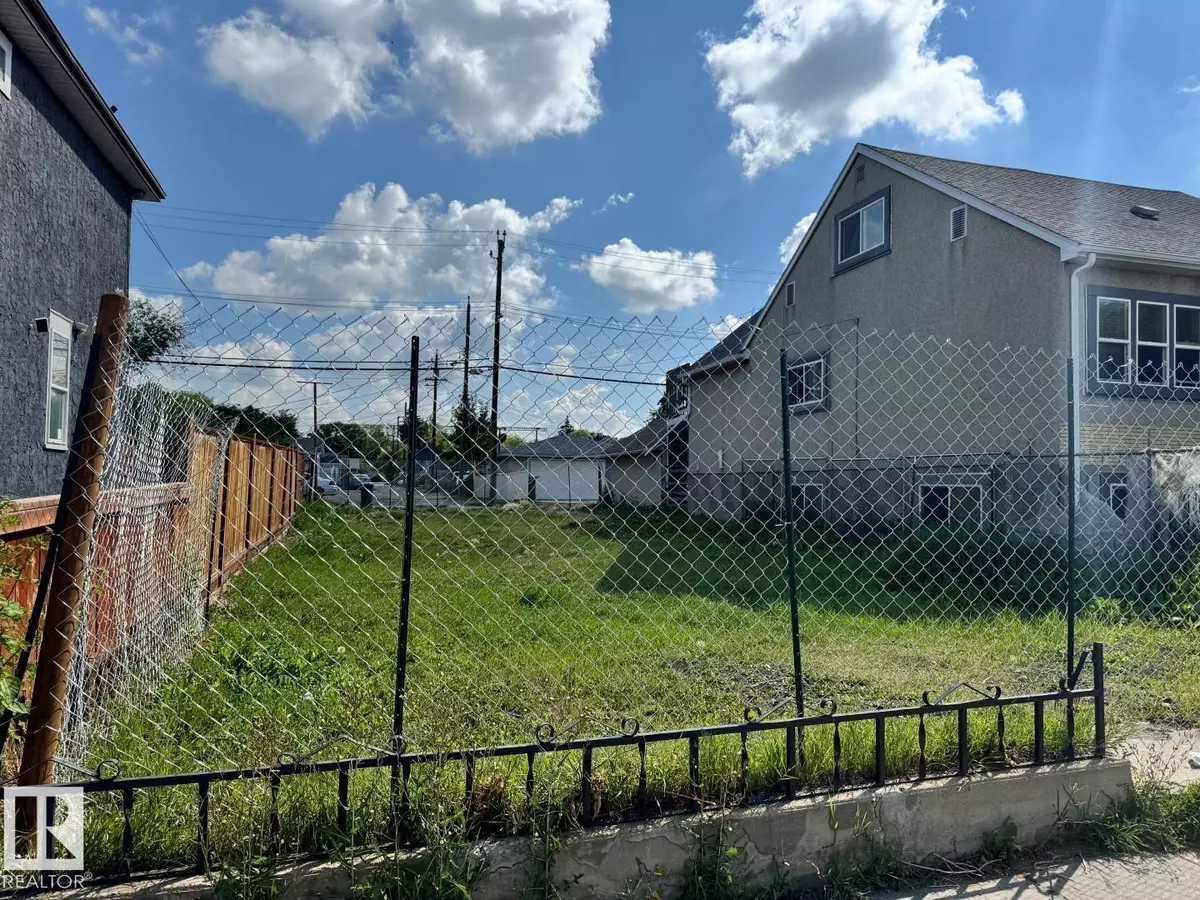 Edmonton, AB T5H2E9,11019 95 ST NW