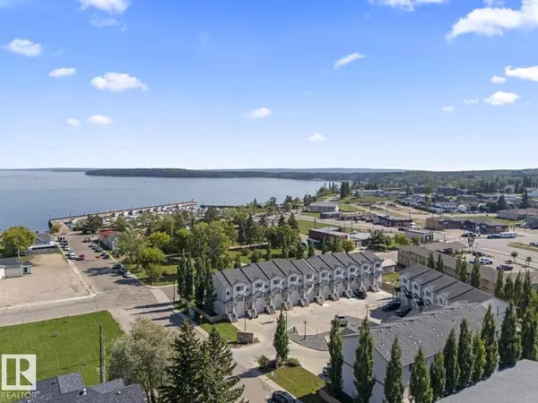 #16 1001 7 AV, Cold Lake, AB T9M0C4