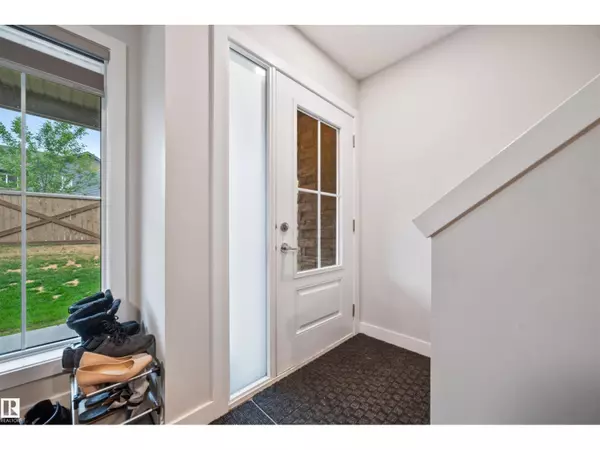 Edmonton, AB T6W3C8,#32 1051 GRAYDON HILL BV SW