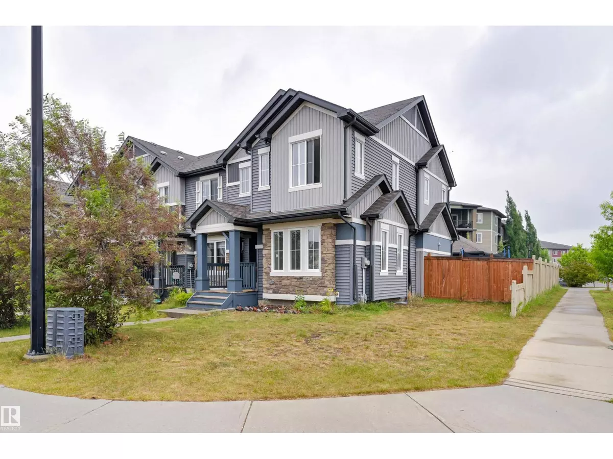 Edmonton, AB T6X1Y1,1807 52 ST SW