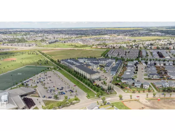 Edmonton, AB T5Y2N5,#207 3670 139 AV NW