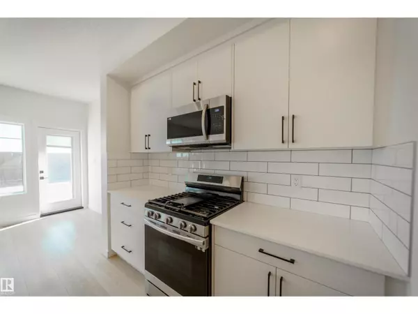 Edmonton, AB T6W5E4,1303 Podersky WD SW