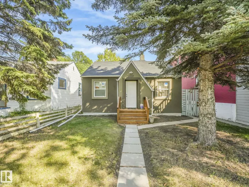 11927 95A ST NW, Edmonton, AB T5G1R4