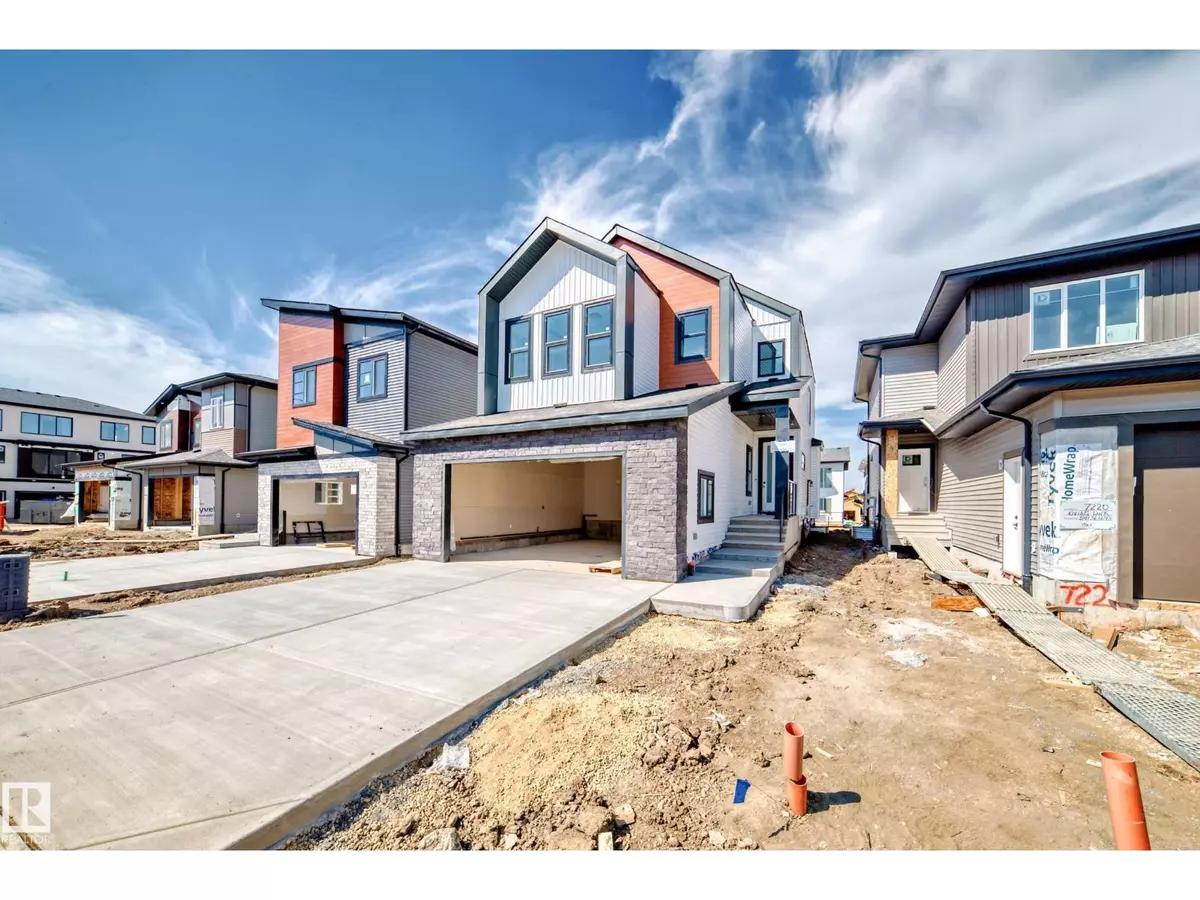 Edmonton, AB T6W5R3,7222 Kiviaq LI SW