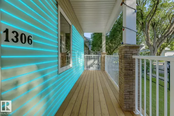 Edmonton, AB T5B3T6,11306 89 ST NW