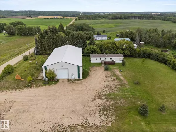1308 TWP ROAD 552, Rural Lac Ste. Anne County, AB T0E1V0
