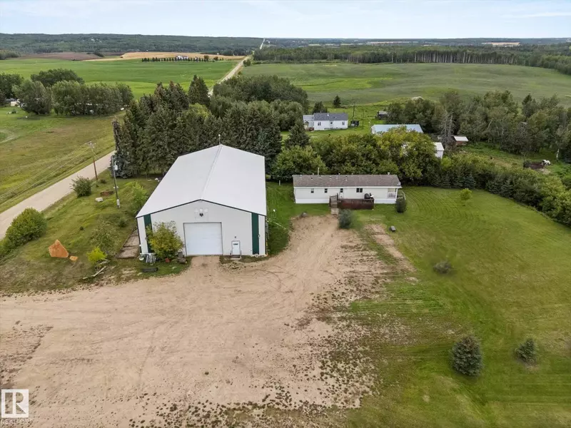 1308 TWP ROAD 552, Rural Lac Ste. Anne County, AB T0E1V0