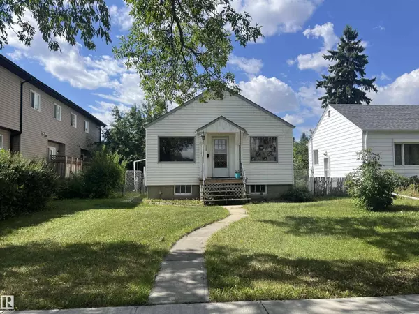 11206 104 ST NW, Edmonton, AB T5G2K5