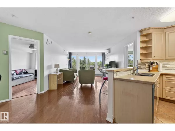 Edmonton, AB T5M4E1,#410 10951 124 ST NW