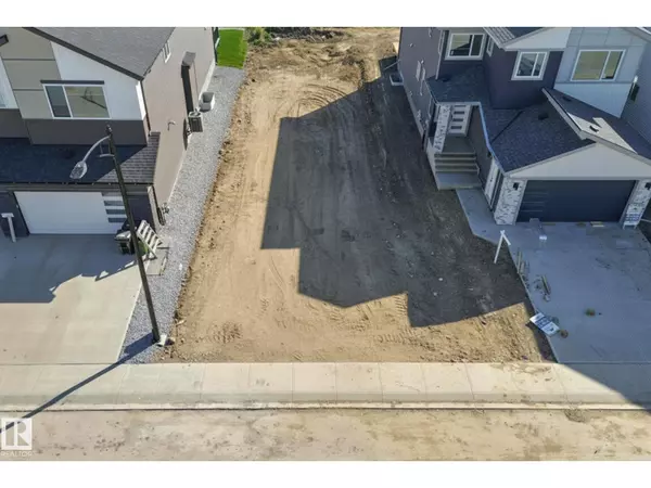Edmonton, AB T6X2H6,8418 MAYDAY LI SW