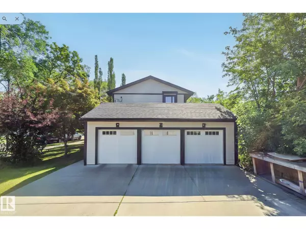 Edmonton, AB T5M0C2,11638 122 ST NW NW