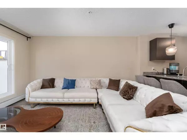 Edmonton, AB T6W2P2,#205 340 WINDERMERE RD NW