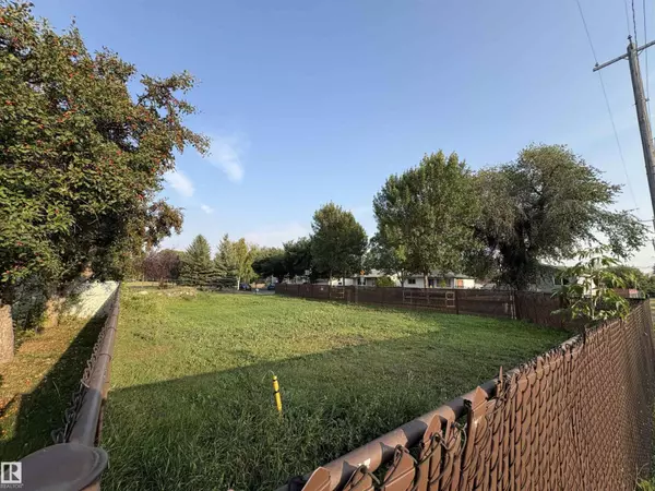 Edmonton, AB T5W0W2,4644 115 AV NW