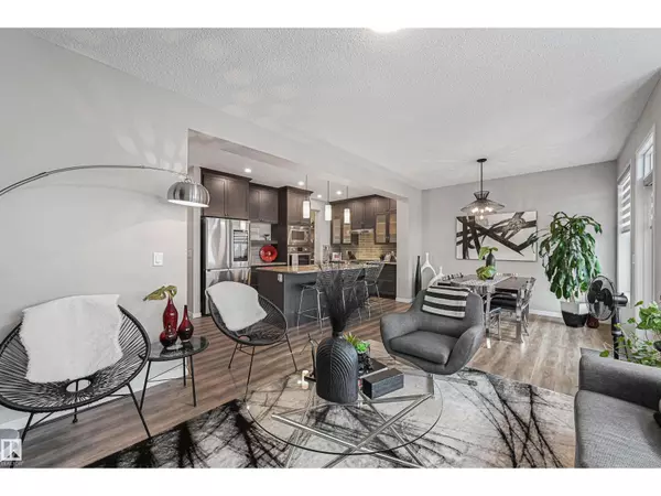 Edmonton, AB T6W4X7,1914 159 ST SW