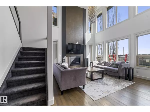 Edmonton, AB T6W2K3,3695 ALLAN DR SW