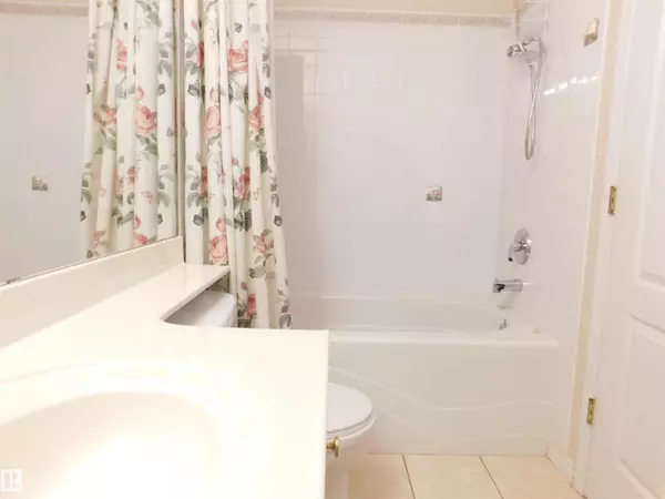 Edmonton, AB T6R2V8,103 FALCONER CO NW NW