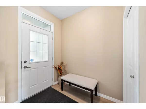 Edmonton, AB T6X0H1,1319 74 ST SW