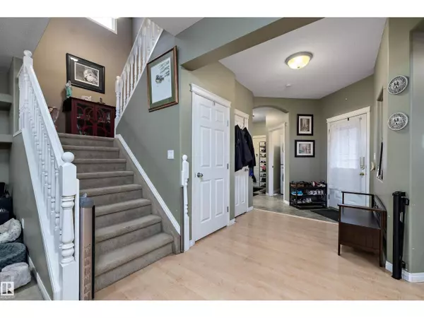 Edmonton, AB T5X6H6,17808 109 ST NW