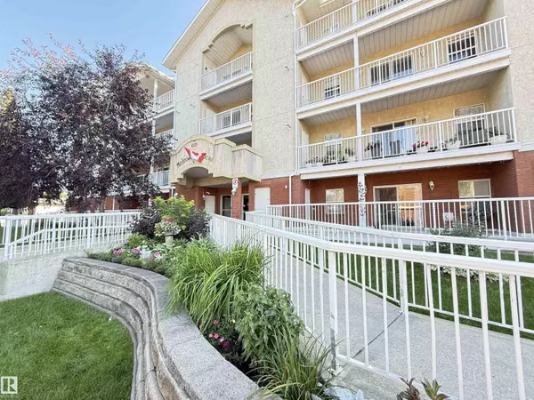 #302 8215 84 AV NW, Edmonton, AB T6C4R2