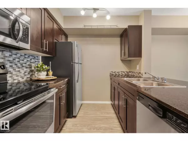 Edmonton, AB T6W3L6,#132 3315 JAMES MOWATT TR SW