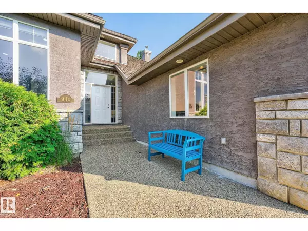 Edmonton, AB T6R2Z6,940 HALIBURTON RD NW