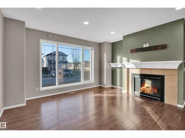 Edmonton, AB T5Z0E4,17951 85 ST NW