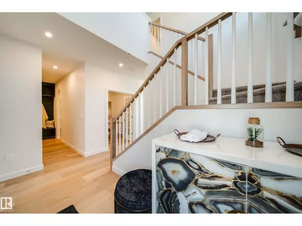 St. Albert, AB T8T2C9,1 Cloutier CL