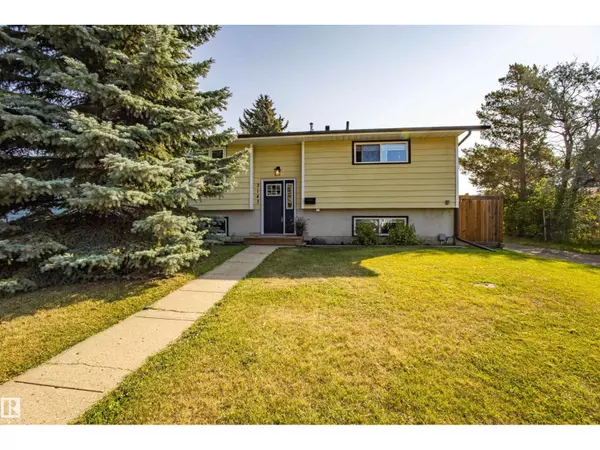 3143 73 ST NW, Edmonton, AB T6K1K2