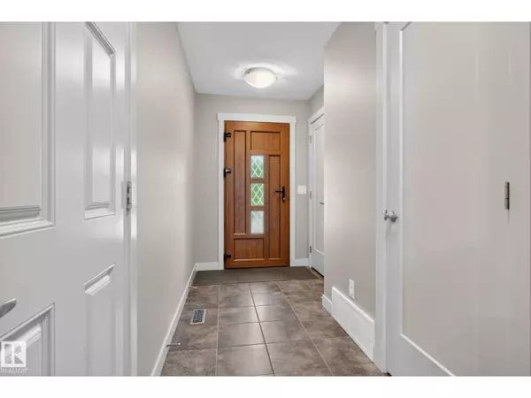 Edmonton, AB T6W3C4,1628 167 ST SW