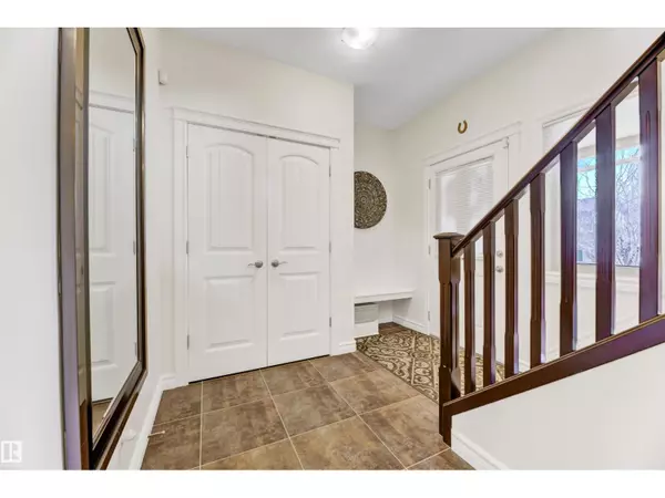 Edmonton, AB T6W0K7,2677 ANDERSON CR SW