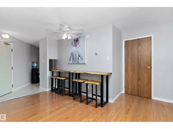 Edmonton, AB T6E6B6,#404 10149 SASKATCHEWAN DR NW