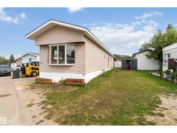 Spruce Grove, AB T7X3L1,305 215 Calahoo RD