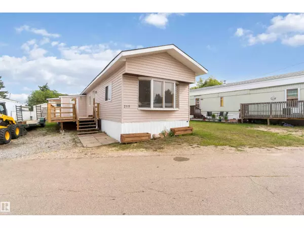 Spruce Grove, AB T7X3L1,305 215 Calahoo RD