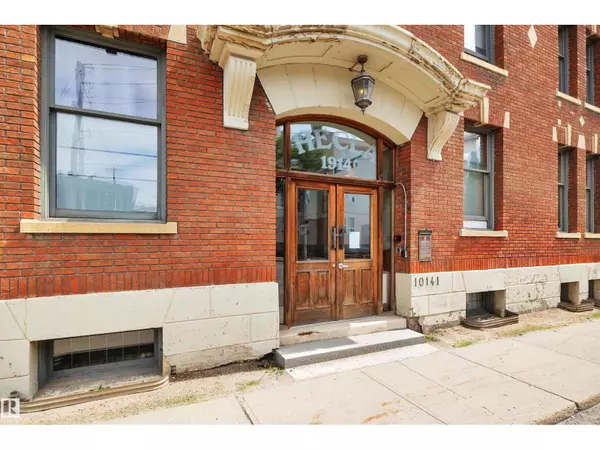 Edmonton, AB T5H2A8,#205 10141 95 ST NW