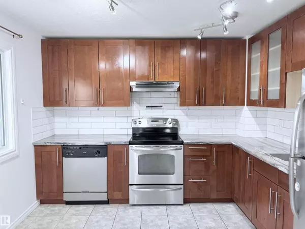 Edmonton, AB T5Y1R1,3171 138 AV NW