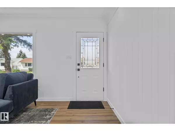 Edmonton, AB T5E2Z5,13123 85 ST NW
