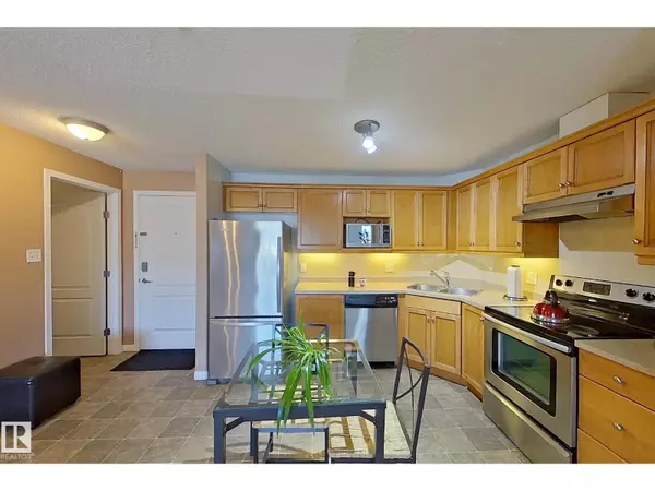 Edmonton, AB T6M0J4,#338 1520 HAMMOND GATE GA NW