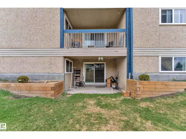 Edmonton, AB T6L5K7,#107 2624 MILL WOODS E NW