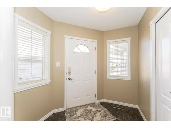 Edmonton, AB T6V1M4,12927 HUDSON WY NW