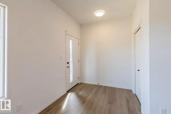 St. Albert, AB T8N8B3,32 RESPLENDENT WY