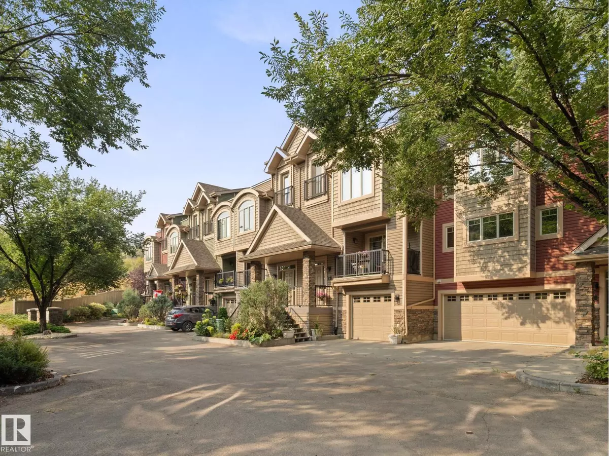 Edmonton, AB T5H1S1,#6 10240 90 ST NW