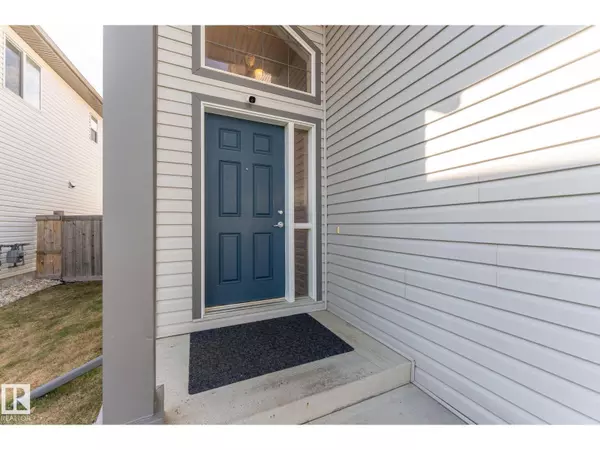 Edmonton, AB T6W1V8,345 MACEWAN RD SW