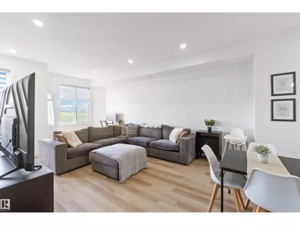 Edmonton, AB T5T7S6,22778 97 AV NW