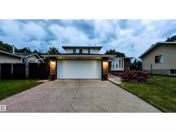 2404 80 ST NW, Edmonton, AB T6K3P6